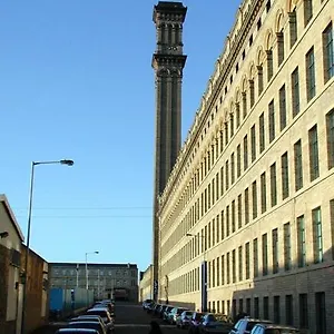  Apartment Lister Mills, 327, Silk Warehouse, Lilycroft Rd, Bd9 5bd